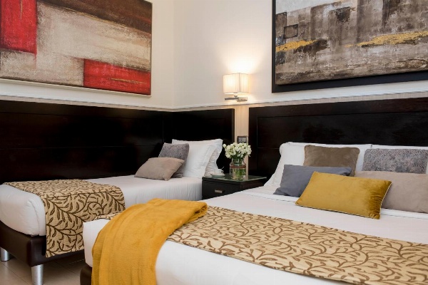 Yes Hotel image 5